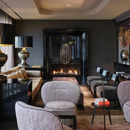 Otel Roomers Frankfurt Central, Autograph Collection