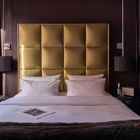 Hotell Roomers Frankfurt, Autograph Collection 5*