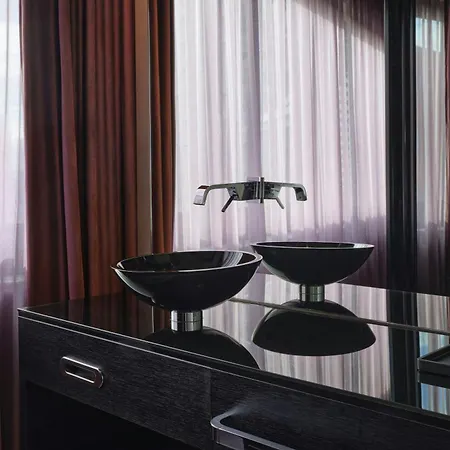 Roomers Frankfurt Central, Autograph Collection ホテル フランクフルト