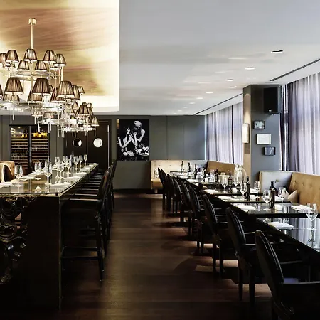 Hotel Roomers Frankfurt Central, Autograph Collection 5*