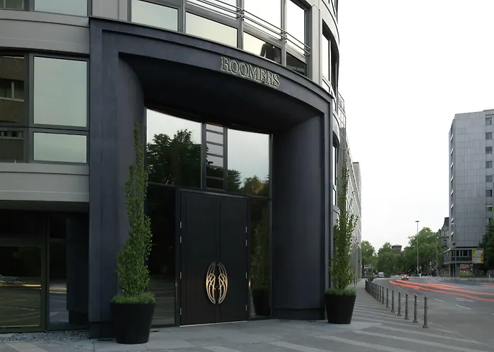 Roomers Frankfurt Central, Autograph Collection Frankfurt am Main