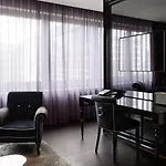 Roomers Frankfurt Central, Autograph Collection 5*