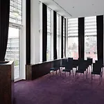 Otel Roomers Frankfurt Central, Autograph Collection Frankfurt am Main