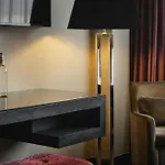 Ξενοδοχείο Roomers Frankfurt Central, Autograph Collection 5*