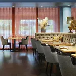 Roomers Frankfurt Central, Autograph Collection Φραγκφούρτη