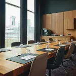 Roomers Frankfurt Central, Autograph Collection Ξενοδοχείο 5*