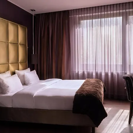 Hotel Roomers, Frankfurt, A Member Of Design 5*