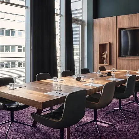 Hotel Roomers, Frankfurt, A Member Of Design