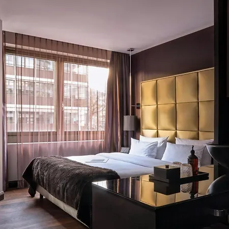 Roomers Frankfurt Central, Autograph Collection Hotel