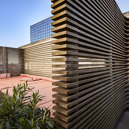 Roomers Frankfurt Central, Autograph Collection