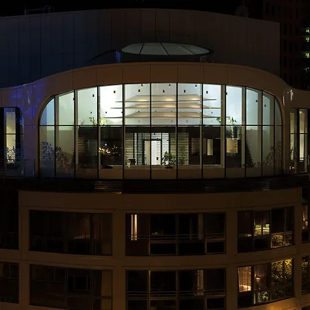 Roomers Frankfurt Central, Autograph Collection 酒店 5*