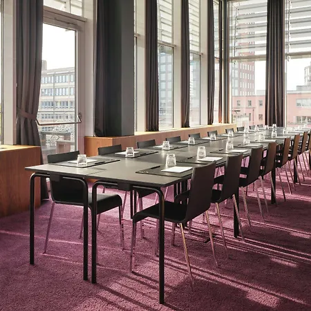 Roomers Frankfurt Central, Autograph Collection Francfort-sur-le-Main