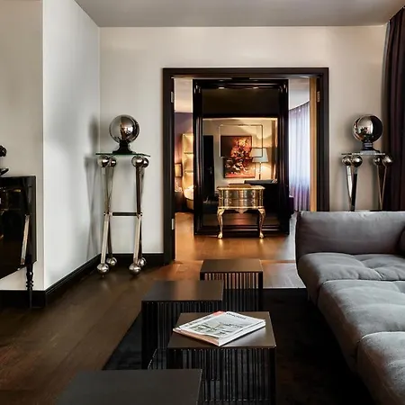 Hotel Roomers, Frankfurt, A Member Of Design