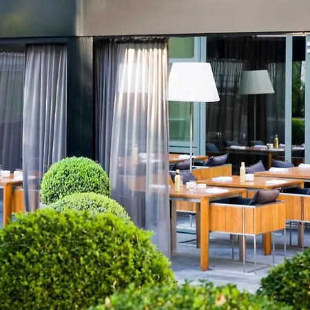 Hotel Roomers, Frankfurt, A Member Of Design 5*
