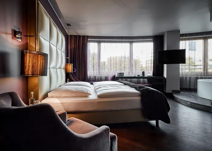 Roomers Frankfurt Central, Autograph Collection 酒店 5*