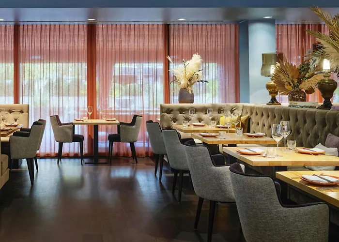 Roomers Frankfurt Central, Autograph Collection 美因河畔法兰克福