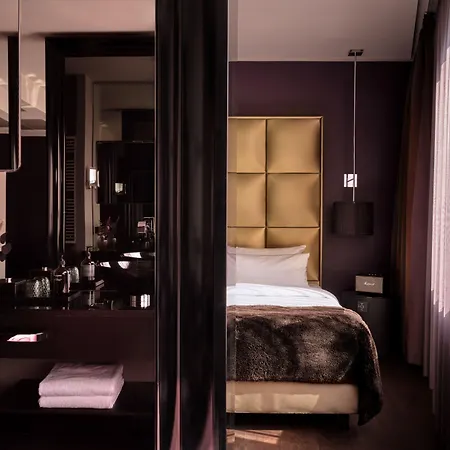 Roomers Frankfurt Central, Autograph Collection ホテル フランクフルト