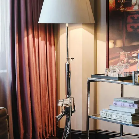 Roomers Frankfurt Central, Autograph Collection ホテル フランクフルト