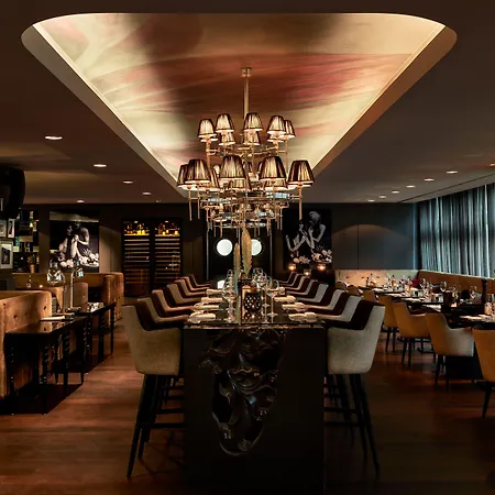 Hotell Roomers Frankfurt Central, Autograph Collection