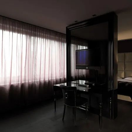 מלון Roomers Frankfurt Central, Autograph Collection